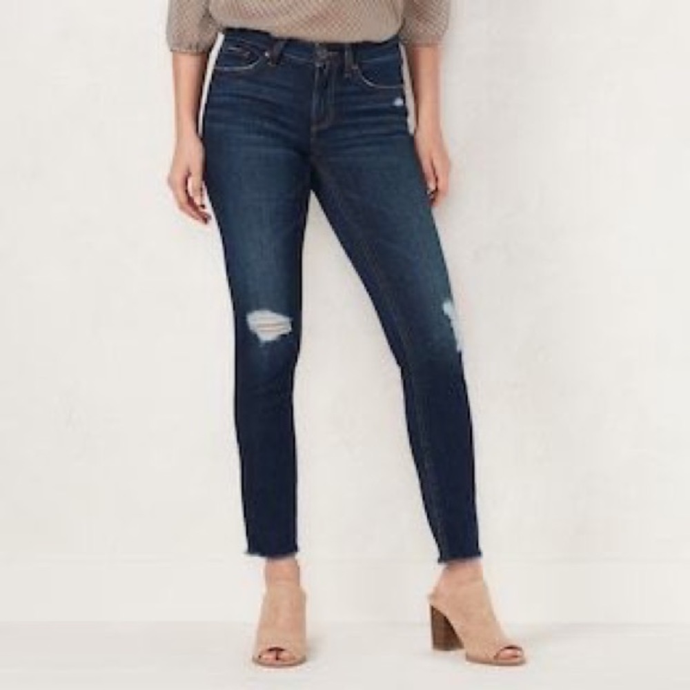 EUC LC Lauren Conrad Distressed Denim Ripped Skinny Jeans Size 10 - Picture 2 of 7